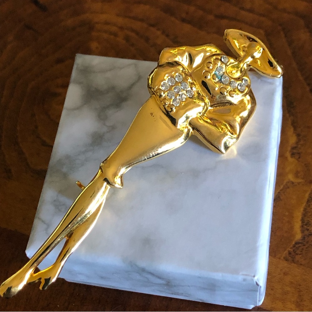 Vintage stylish lady gold plated rhinestone brooch pin